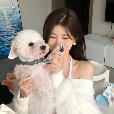 不装了，我才是三个大佬哥哥的心尖宠